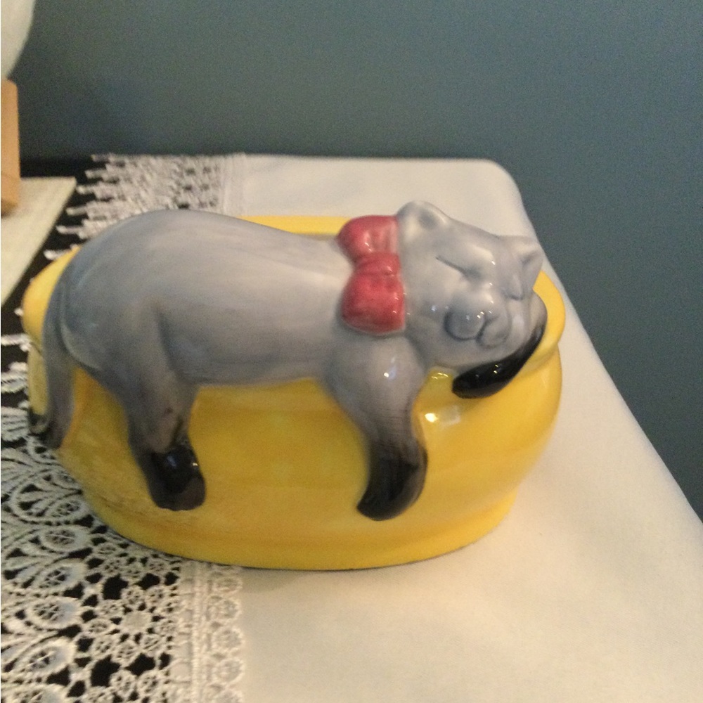 Planter - Picture 2 of 7